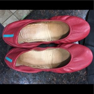 Tieks cardinal red